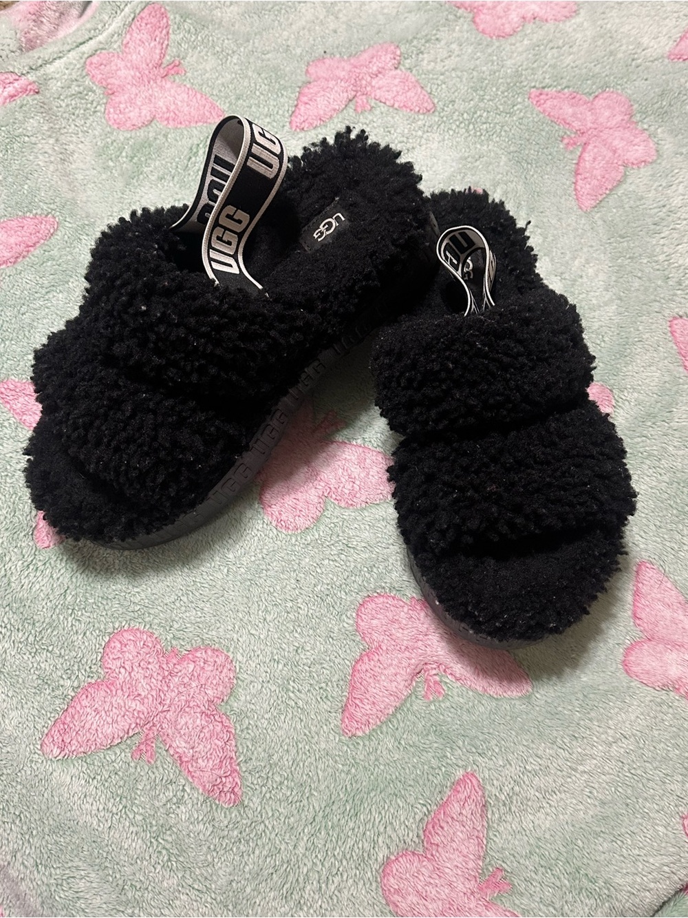 UGG Platform Slipper/Sandal. Worn a few times